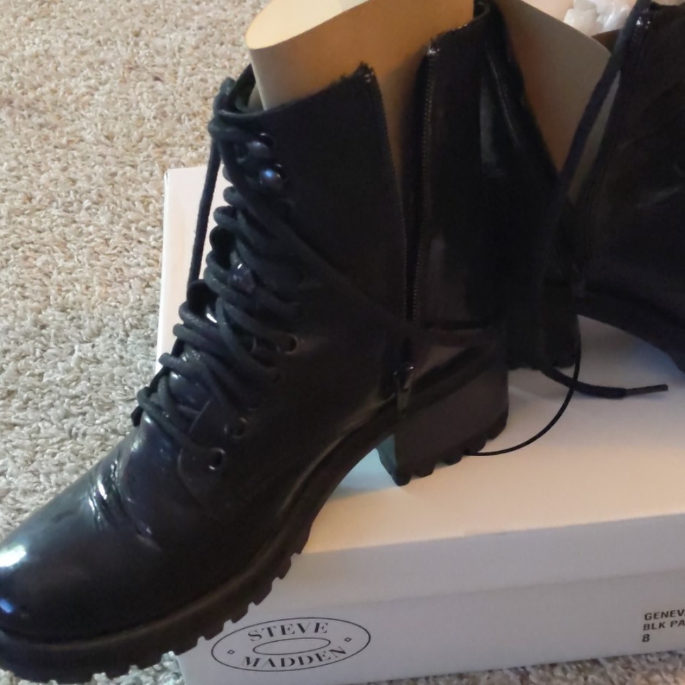 Women's Steve Madden Geneva BLK Patent boots